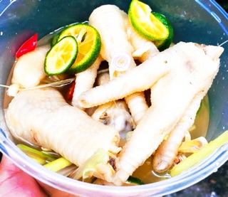Chân gà sả ớt