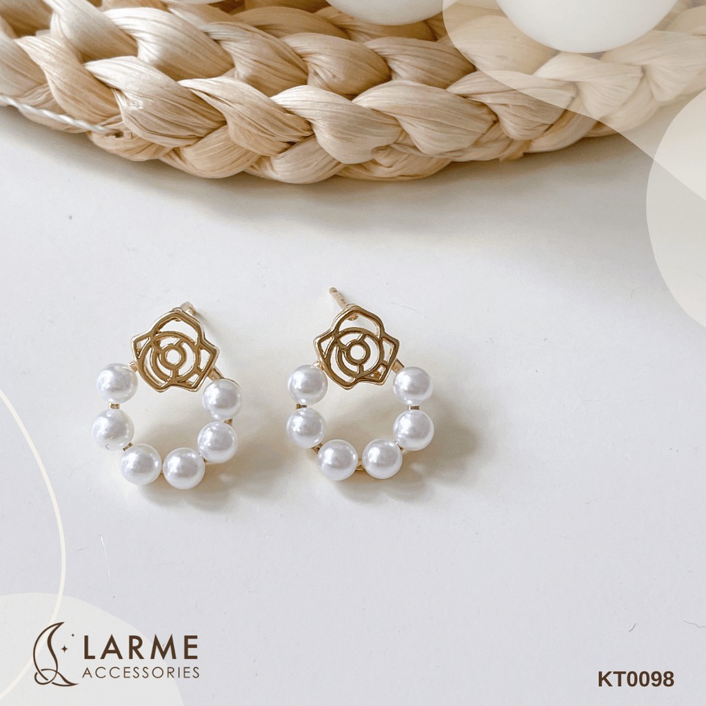 Khuyên tai, bông tai ngọc trai nhân tạo hoạ tiết hoa mai larme accessories - KT0098