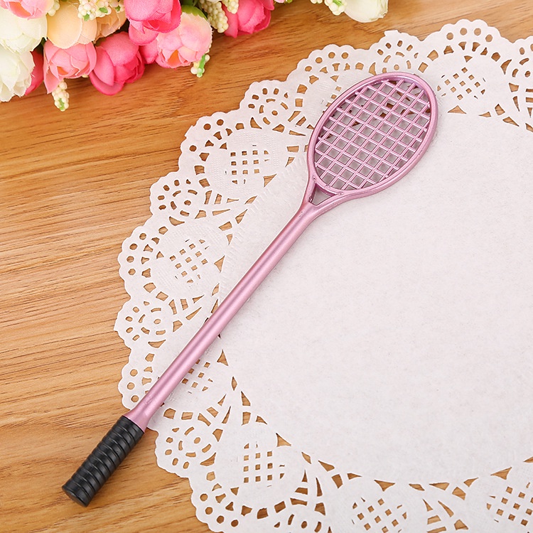 Bút Bi Nước Mực Đen Ngòi 0.5Mm