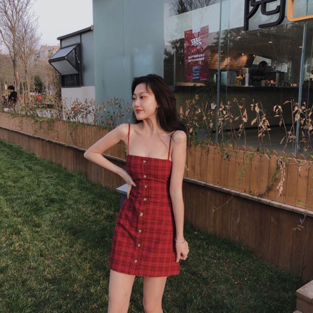 Váy hai dây caro kẻ đỏ nút nâu / Đầm hai dây hở lưng