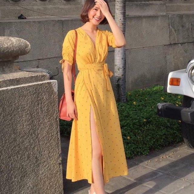 Váy maxi vàng chấm bi