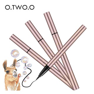 Bút kẻ mắt màu đen dạng lỏng O.TWO.O