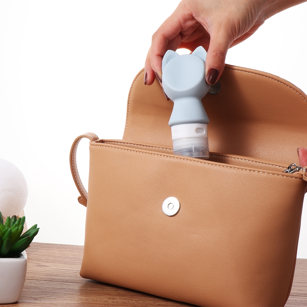 Chai rỗng thích hợp chiết mỹ phẩm / dầu gội thiết kế hoạt họa bằng silicon tiện dụng