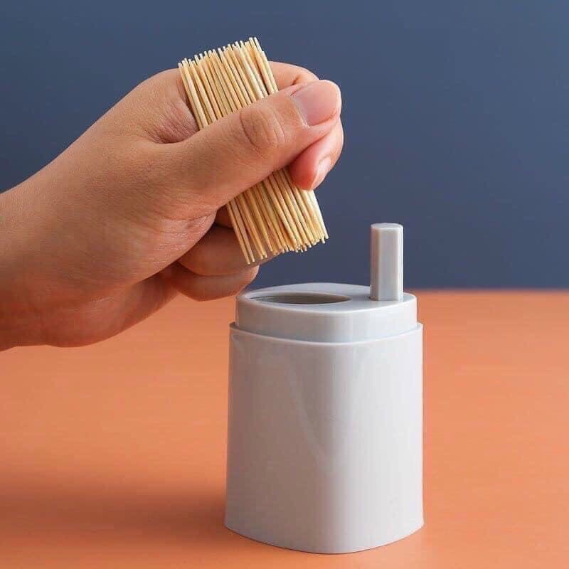 Hộp Đựng Tăm Xỉa Răng Thông Minh Có Nút Nhấn Tự Động Bật Tăm Lên LOẠI 1