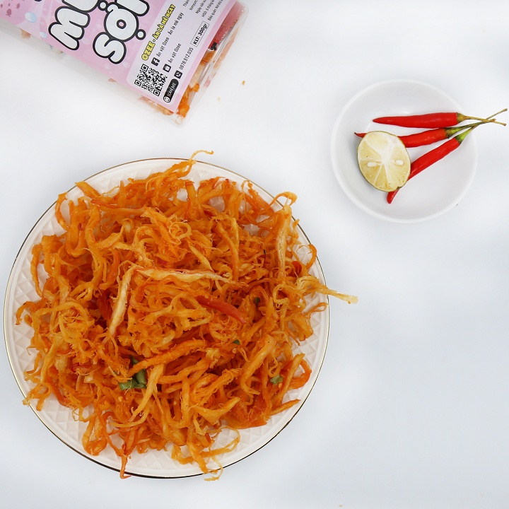 Mực sợi sốt Tomyum Ozee 300g - Ăn là mê ngay | BigBuy360 - bigbuy360.vn