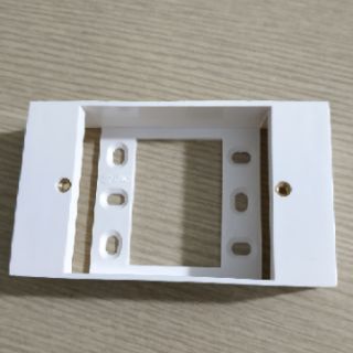 Đế nổi cao,thấp SINO (dùng gắn mặt hoặc ổ cắm trong shop)Tuấn Yến