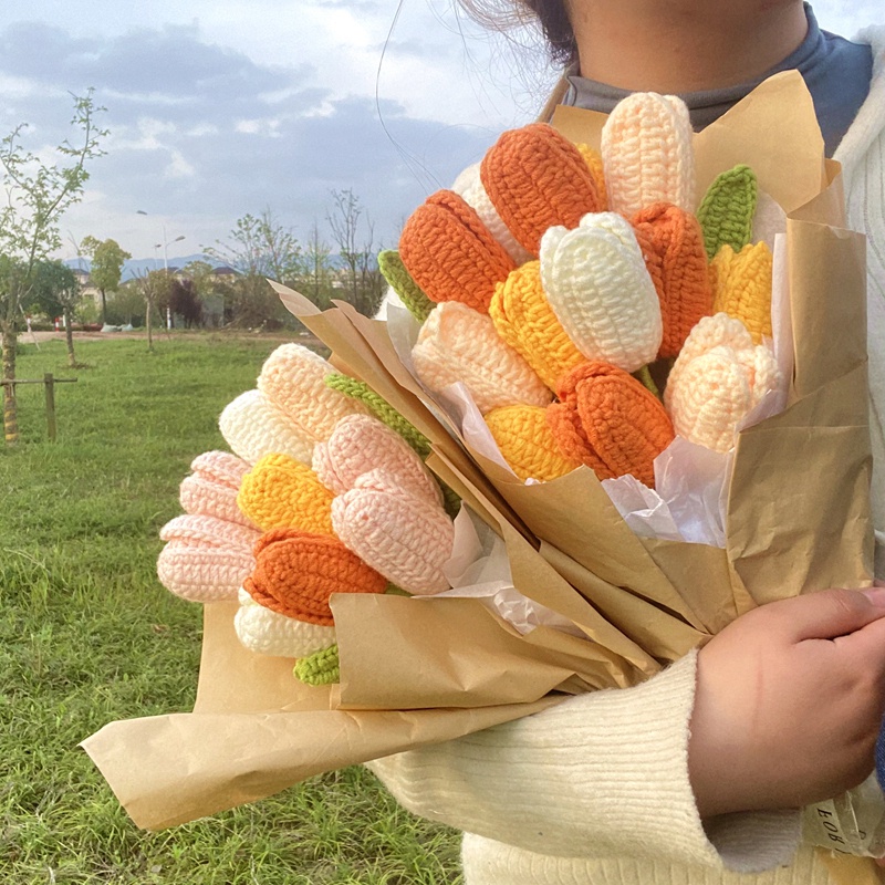 Bó Hoa Tulip Đan Len Thủ Công Lãng Mạn Dùng Làm Quà Tặng Valentine