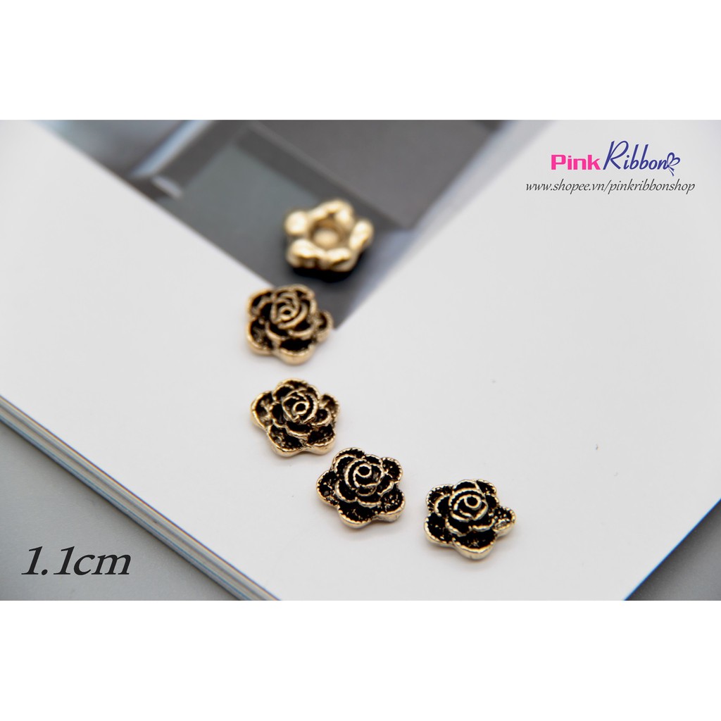Set 5 cái - Charm hoa hồng nhí mạ vàng xi