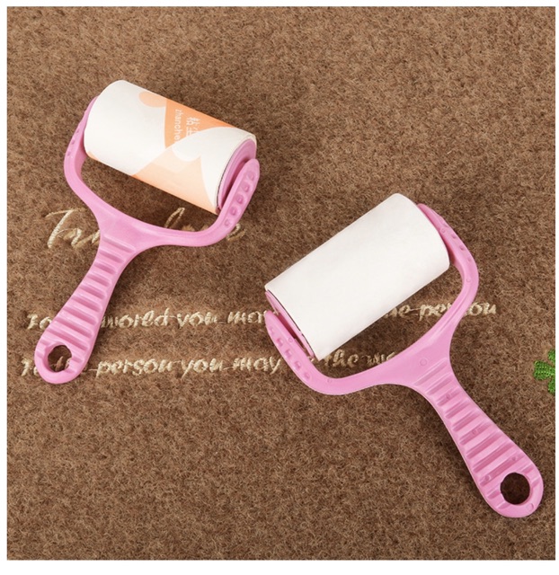 Cây lăn lấy lông - bụi trên quần áo , vật dụng