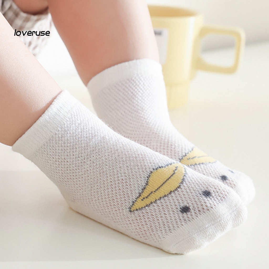 Set 3 Đôi Tất Chống Trượt Thoáng Khí In Họa Tiết Xinh Xắn Cho Bé