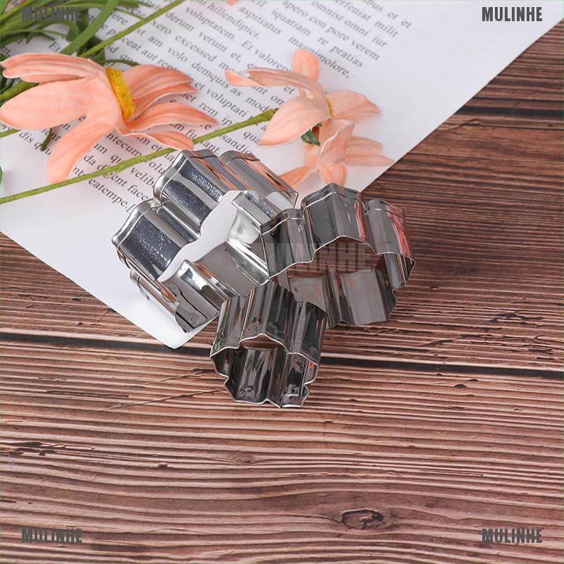 Set 3 Khuôn Cắt Bánh Quy Hình Bông Hoa Độc Đáo Tiện Dụng