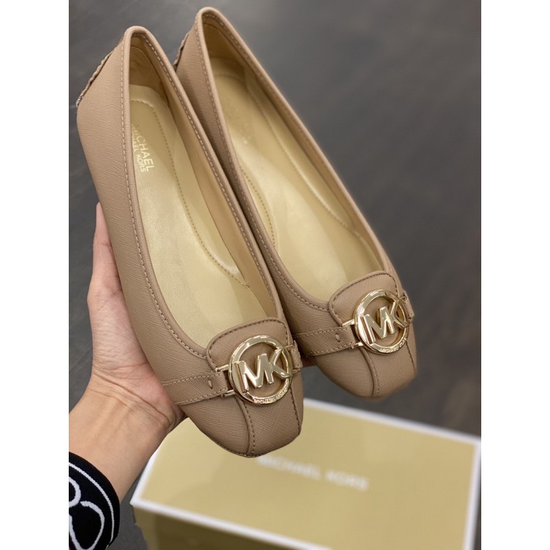 Giầy bệt mk nude sz7 l 7.5 l 8