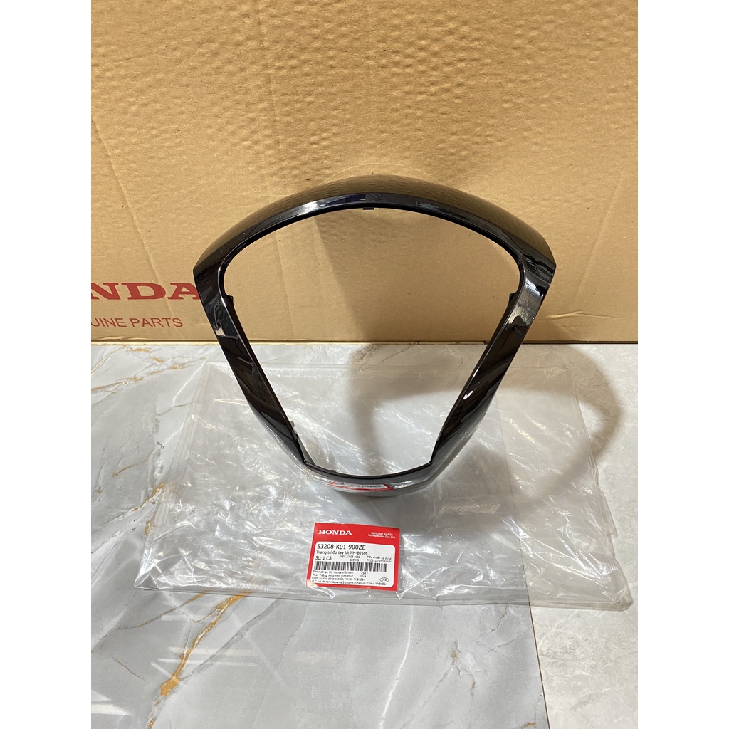 Trang trí ốp tay lái - viền đồng hồ HONDA SH 125&150 năm 2012-2015 màu Đen. *NH-B25M* 53208K01900ZE