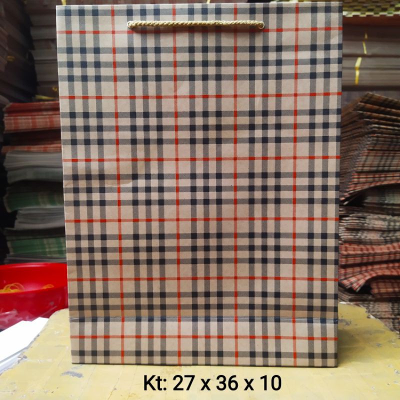Túi giấy đẹp - Combo 50c túi quà tặng số 3 kt: 27x36x11