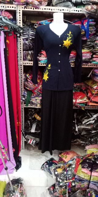 Bộ bà ba thêu hoa sen