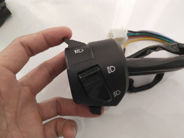Bộ cùm công tắc xe mô tô GD110 YB125 CG125 Husky 125 win 100 67