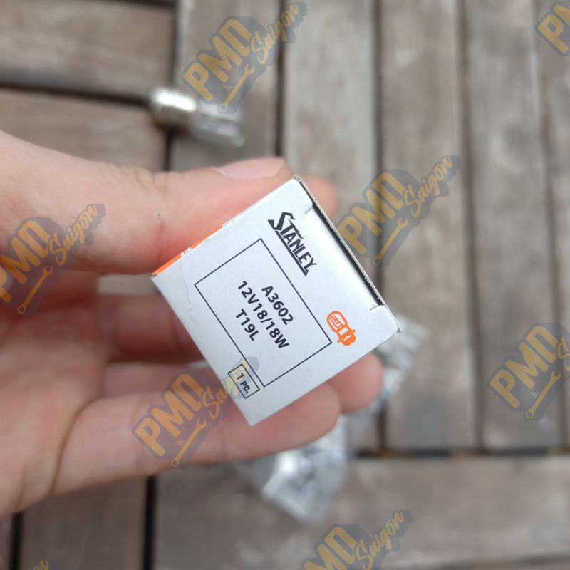 Bóng đèn pha sợi đốt Stanley 12v18/18w đuôi M5