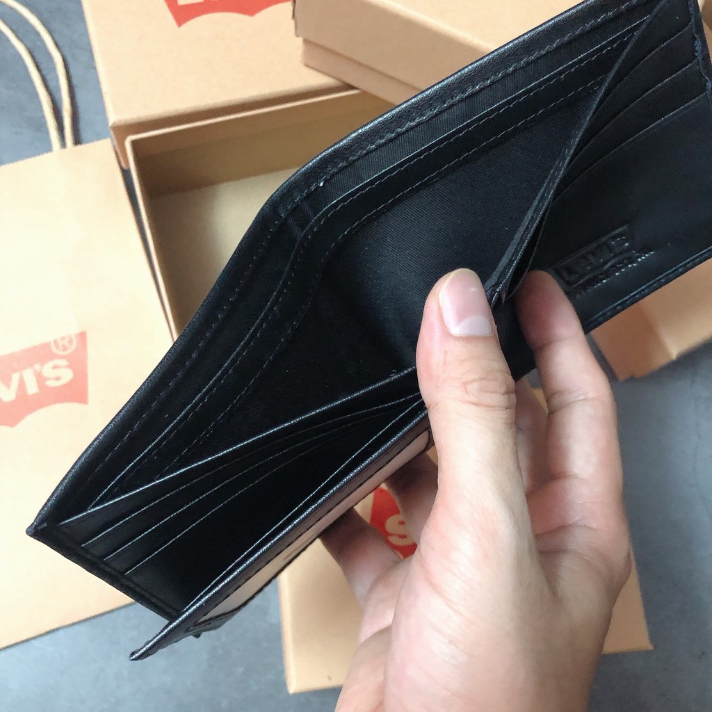 Ví ngắn Levis logo đỏ - V296