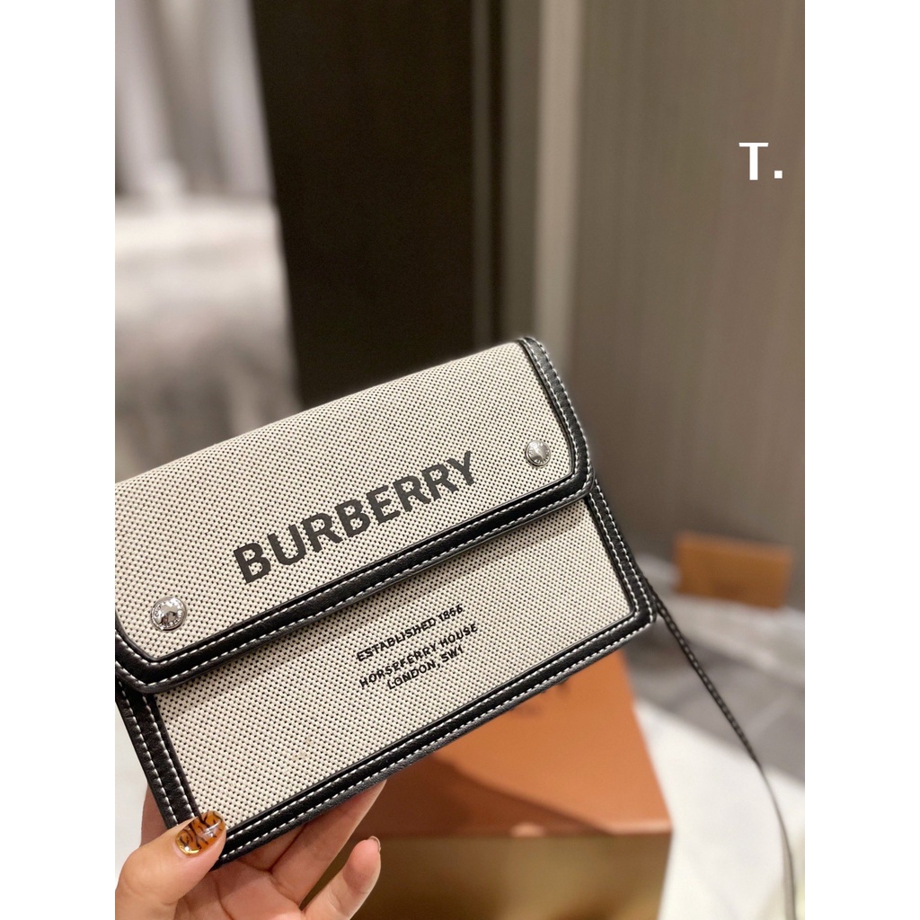 Túi Đeo Chéo Burberry Phong Cách Thể Thao Sang Trọng Thời Trang Cho Nam Nữ