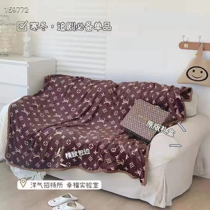 Chăn văn phòng nhung tuyết thương hiệu mềm mại kích thước 150cmx200cm kèm túi sịn sò