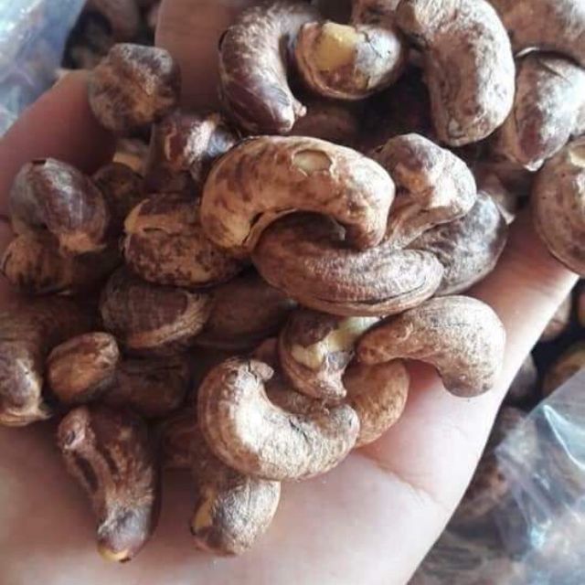 Hạt điều nguyên hạt