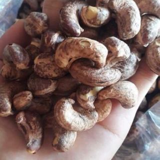 Hạt điều nguyên hạt