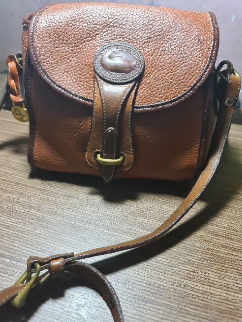 Túi vịt dooney hàng secounhand xưa ơi là xưa đeo chéo hàng Si đẹp độc