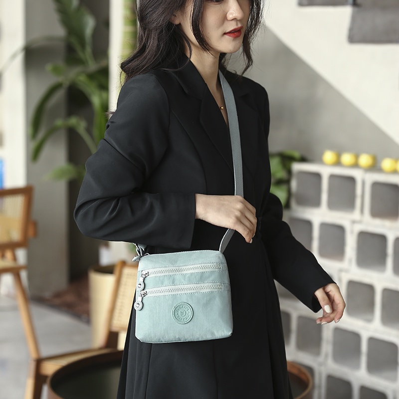 Túi Đeo Vai Vải Nylon Nylon Nhỏ Gọn Chống Nước Phong Cách Mới Hợp Thời Trang Giản Dị Dễ Phối Đồ