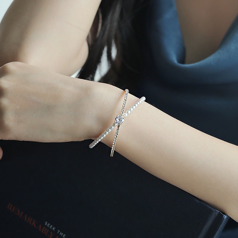 Vòng Tay Xâu Chuỗi Hạt Ngọc Trai Mặt Thánh Giá Sang Trọng Cho Nữ