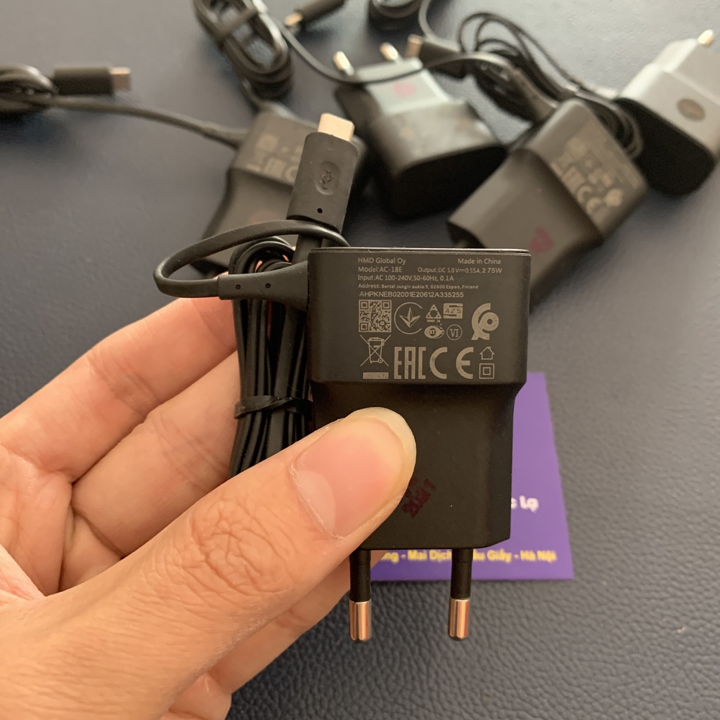 Sạc Nokia Micro, chân dẹt cho điện thoại 8800 / 3310 / 6300 4G / 8600 / 105 / 515 / 230 / 6500c / 215 4G / 8800 4G