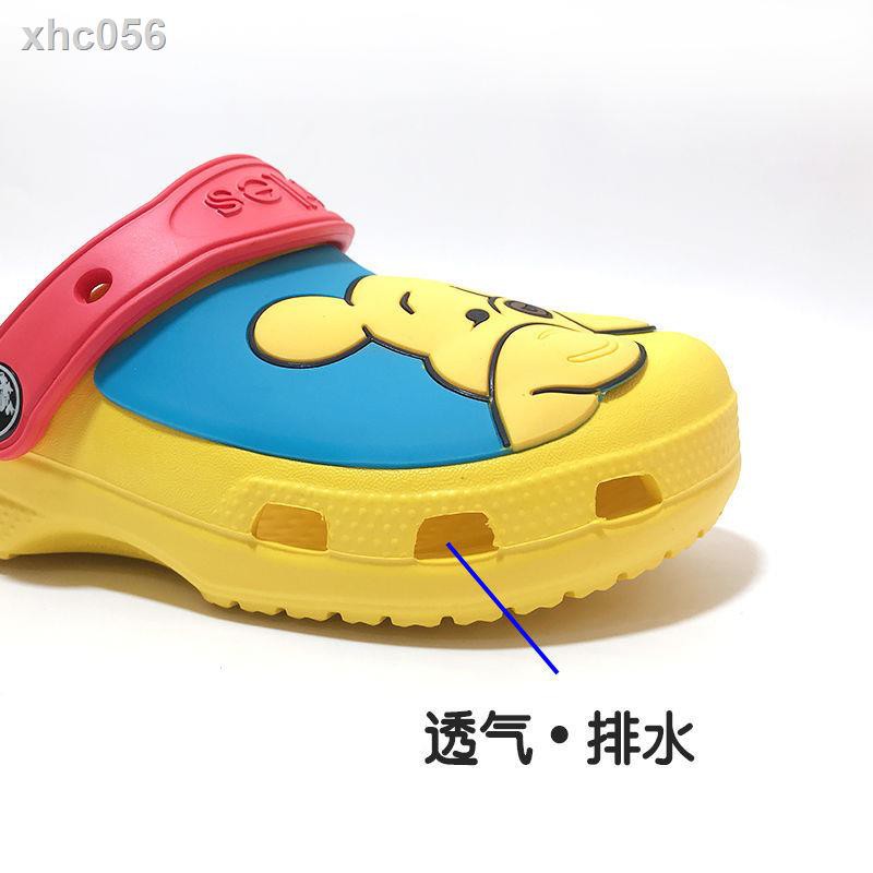 ♠✒Giày sandal đục lỗ in hình gấu Pooh dễ thương cho bé