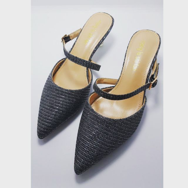 Giày sục cao gót ánh kim bạc quai chéo cao 5cm size 37-38