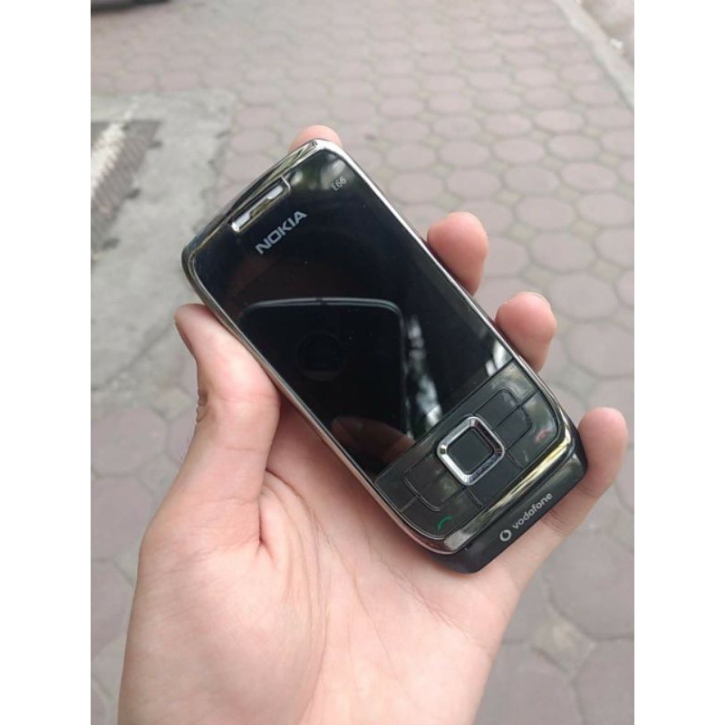 Điện thoại Nokia E66