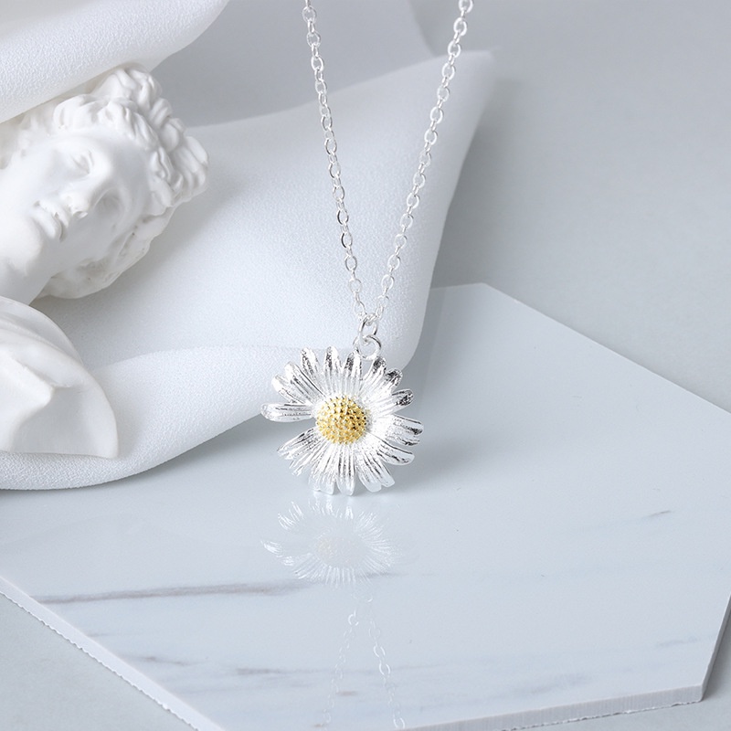 Vòng cổ Mặt Hình Hoa Cúc Nhỏ Đơn Giản Thời Trang Cho Nữ