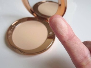 Phấn phủ Charlotte Tilbury mini
