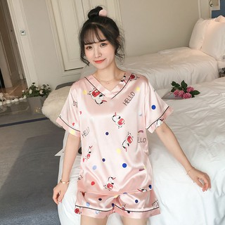 Bộ đồ mặc ở nhà lụa cổ chữ V Mã [BC06]