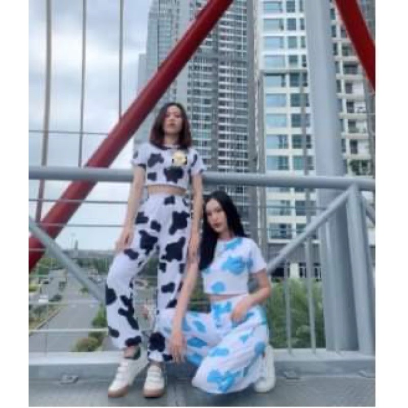 [Mã FAXANH245 giảm 10K đơn 50K] Bộ crt bò sữa logo tim ngực TTB865 | BigBuy360 - bigbuy360.vn