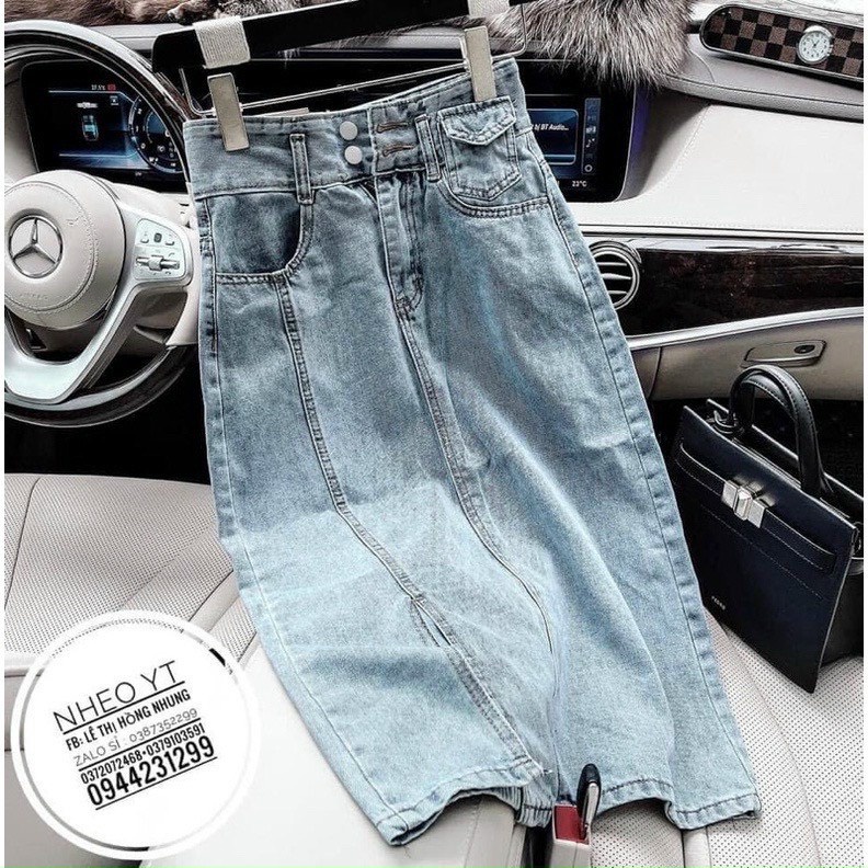 Chân váy jeans 2 khuy sẻ trước chất dày dặn.