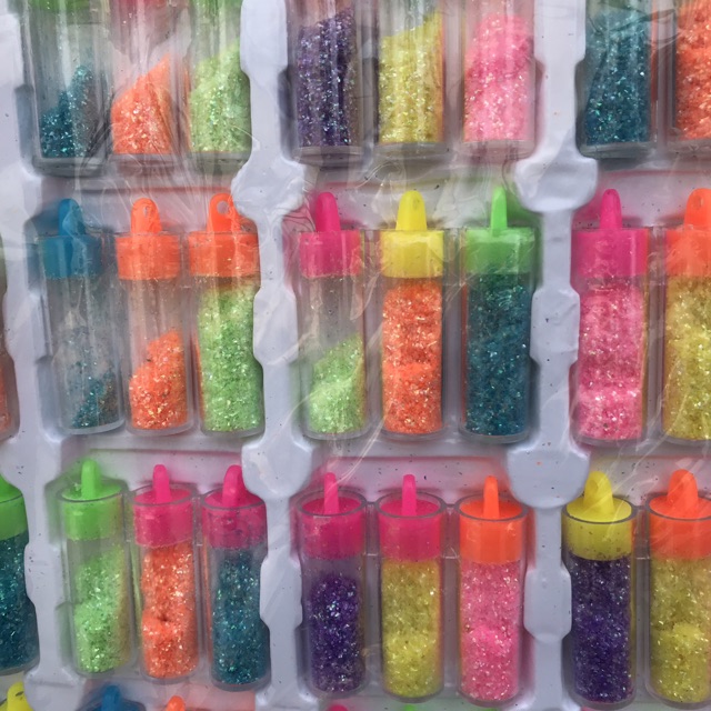 Sỉ 90 lọ nhũ kim tuyến dùng trang trí, thủ công  có lỗ để treo