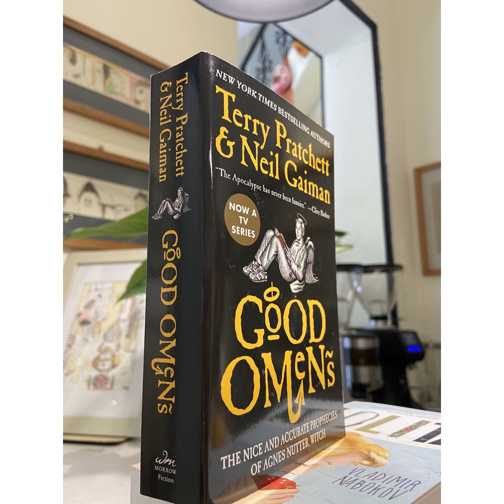 Sách - Good Omens by Neil Gaiman