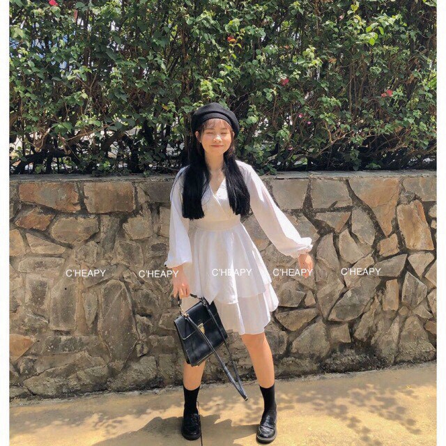 Váy voan trắng dáng dài cổ V thắt eo xòe dài xếp ly điệu đà style Hong Kong - Váy Xinh
