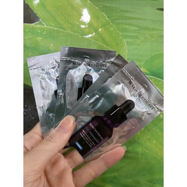 Skinceuticals Hyaluronic Intensifier Serum Cấp Nước, đầy da, mờ nếp nhăn- sample 1.5ml