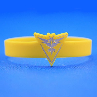 Vòng Tay Silicone Mặt Biểu Tượng Pokemon Go