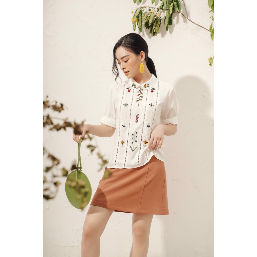 Áo sơ mi cổ vic trắng can ren thêu hoa 1AO1002 ADORE DRESS