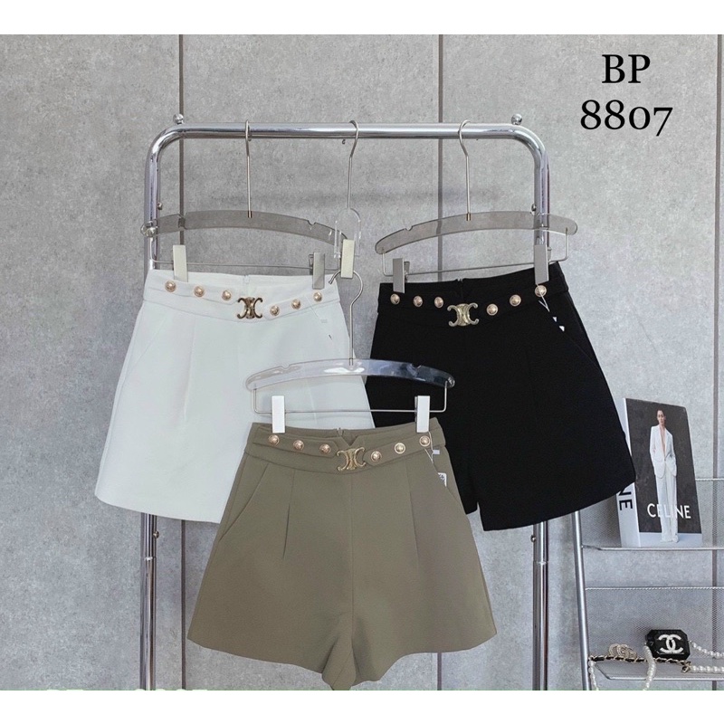 Quần short vải cạp nạm đinh
