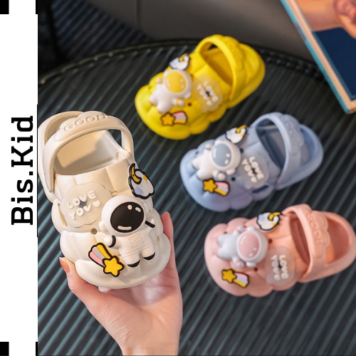 Dép trẻ em phi hành gia, dép cross cho bé kèm sticker, sục cross cho bé trai bé gái siêu nhẹ chống trơn trượt