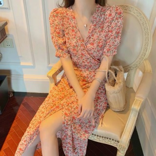 Váy hoa nhí cổ V tay phồng thắt eo xẻ vạt chéo gợi cảm Style Hàn Quốc nhẹ nhàng (ORDER)