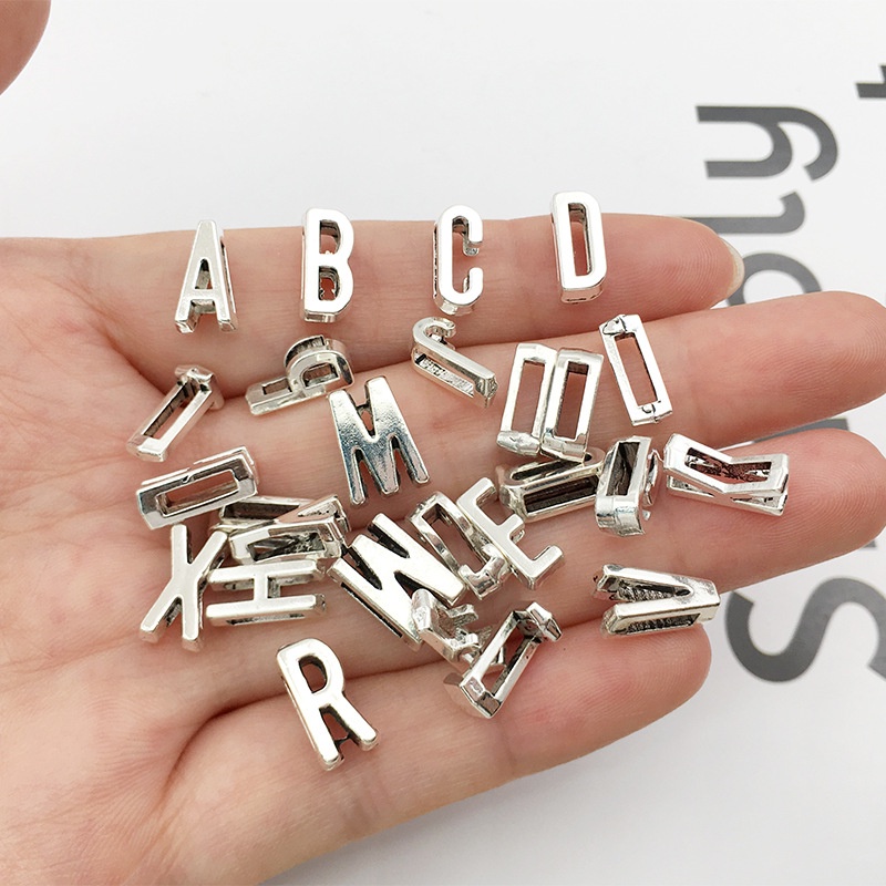 Bộ 26 chữ cái tiếng Anh A-Z bằng hợp kim dùng làm trang sức