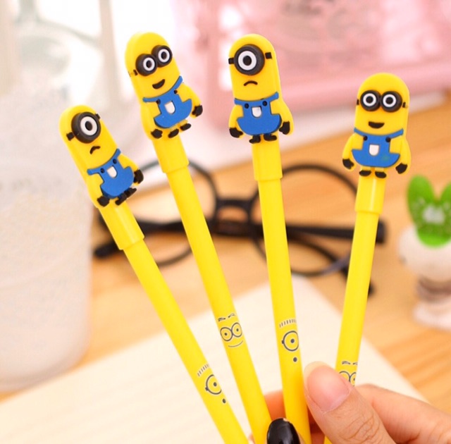 Bút bi mực đen hình Minion