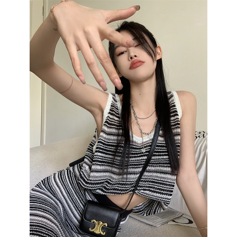 QADCOL  Set Áo Thun Ngắn Tay Sọc Ngang + Chân Váy Ôm Thời Trang Dành Cho Nữ